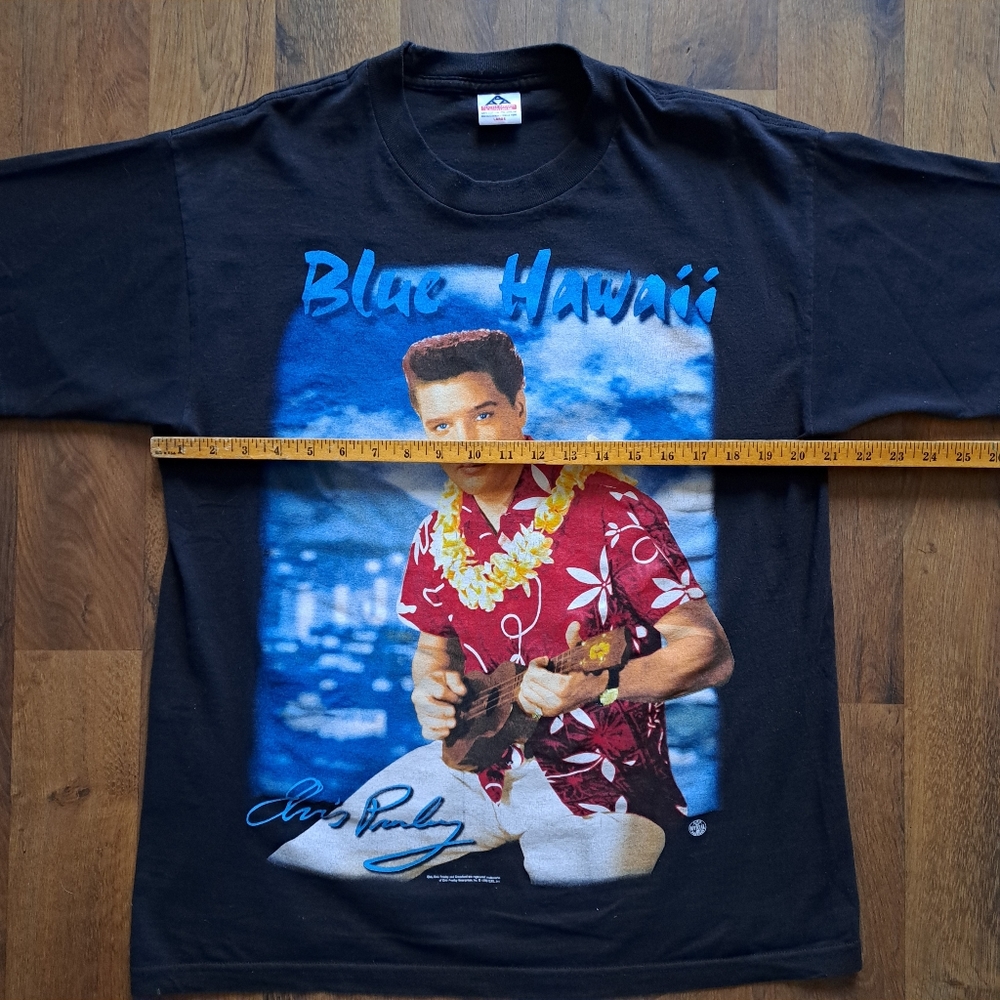 Vintage Elvis Blue Hawaii t-shirt, men's size Large, 1998, black blue red, EUC - Picture 13 of 17